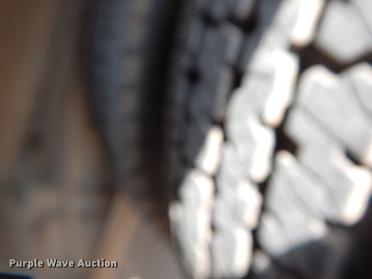 image for item GD9141 2003 GMC Savana G3500 Thomas school bus