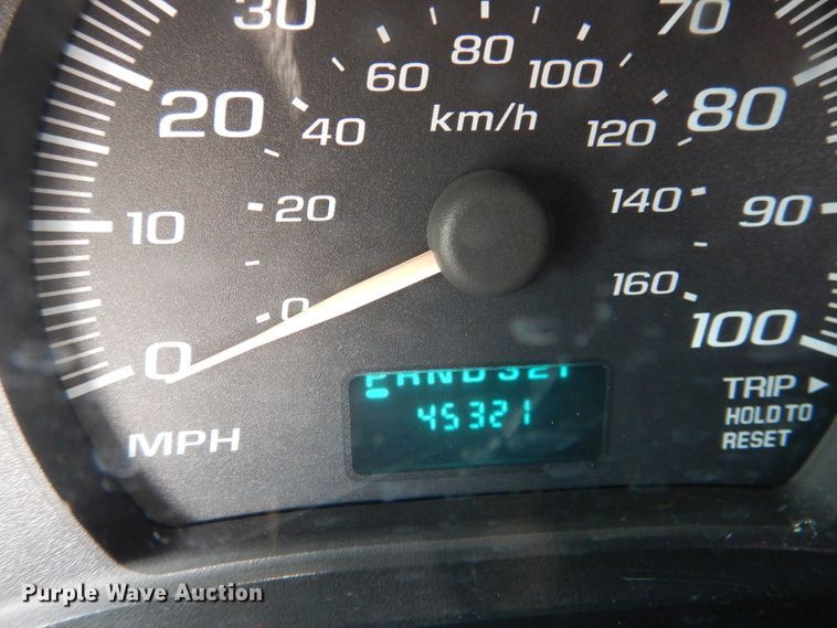 image for item GD9142 2004 Chevrolet Express G3500 school bus