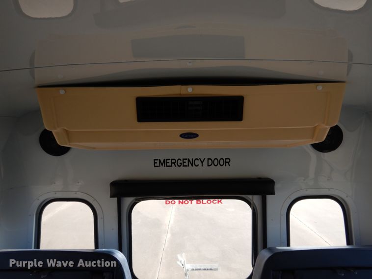 image for item GD9142 2004 Chevrolet Express G3500 school bus