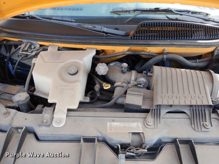 image for item GD9142 2004 Chevrolet Express G3500 school bus