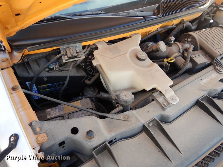 image for item GD9142 2004 Chevrolet Express G3500 school bus