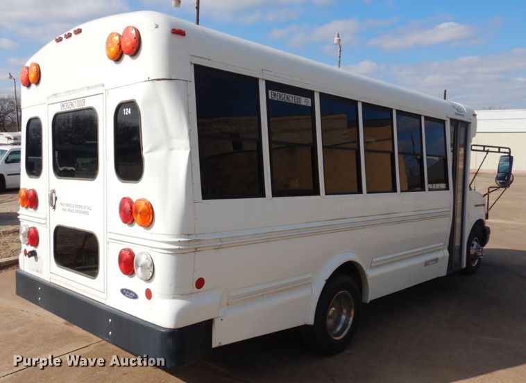 image for item GD9143 2005 Chevrolet Express G3500 school bus