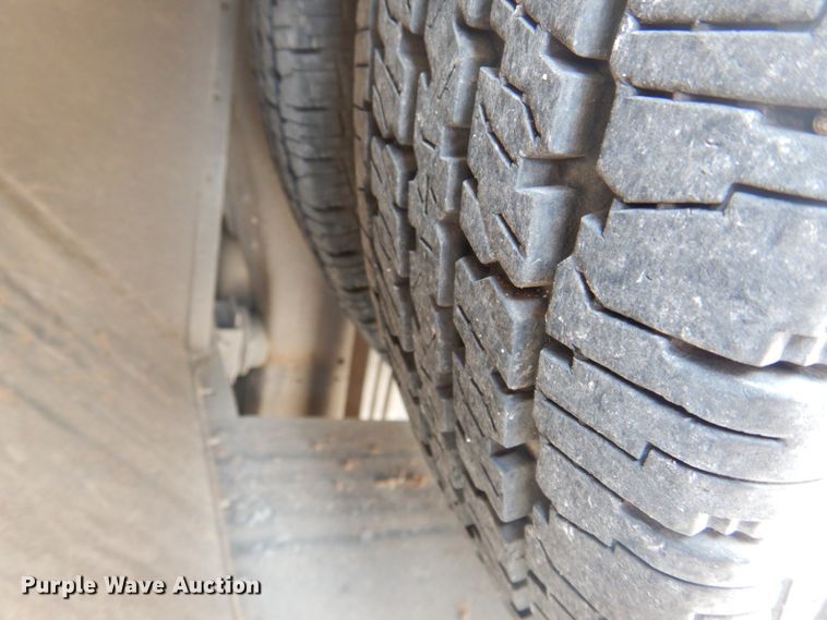 image for item GD9143 2005 Chevrolet Express G3500 school bus