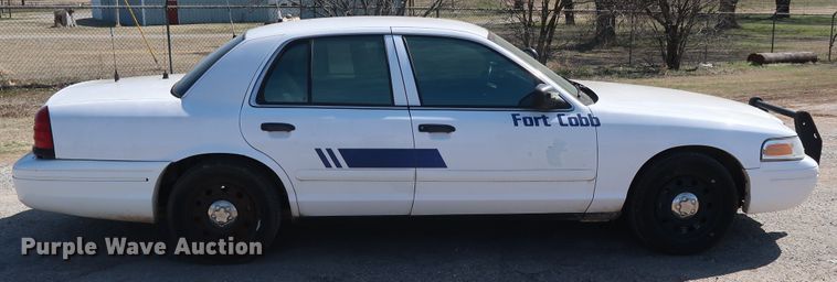 image for item GD9996 2006 Ford Crown Victoria Police Interceptor