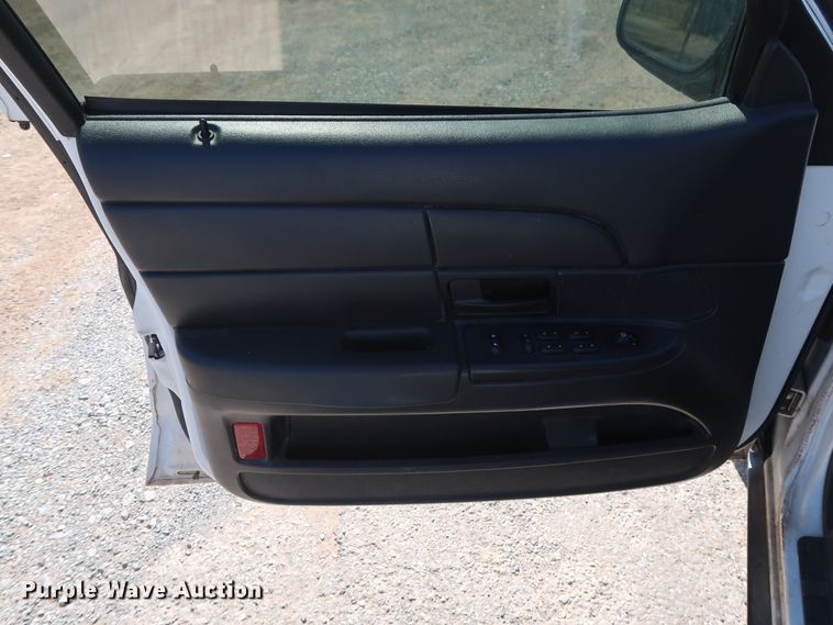 image for item GD9996 2006 Ford Crown Victoria Police Interceptor