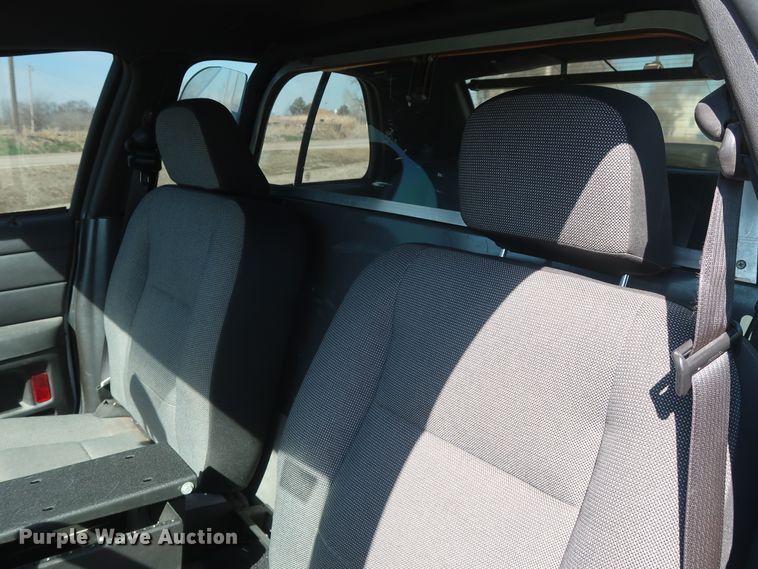 image for item GD9996 2006 Ford Crown Victoria Police Interceptor