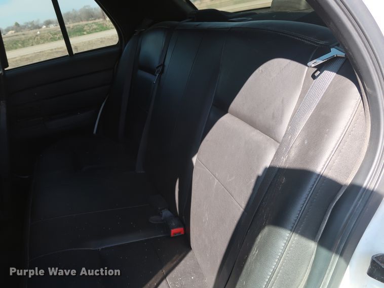 image for item GD9996 2006 Ford Crown Victoria Police Interceptor