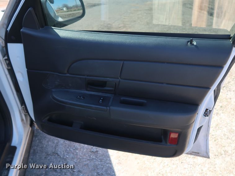 image for item GD9996 2006 Ford Crown Victoria Police Interceptor