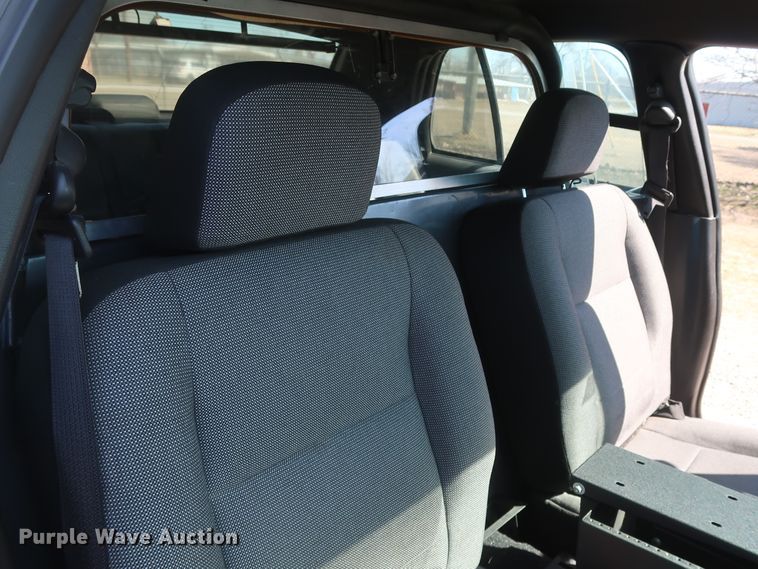 image for item GD9996 2006 Ford Crown Victoria Police Interceptor