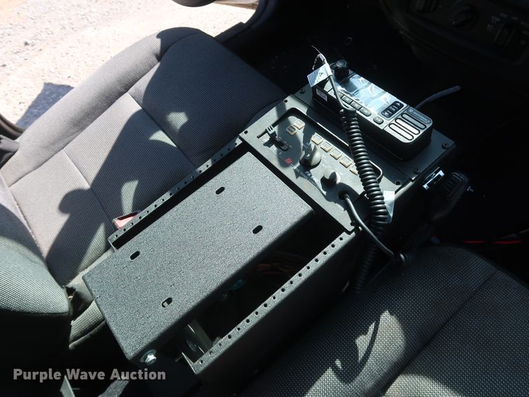 image for item GD9996 2006 Ford Crown Victoria Police Interceptor