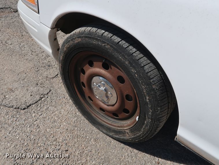 image for item GD9996 2006 Ford Crown Victoria Police Interceptor