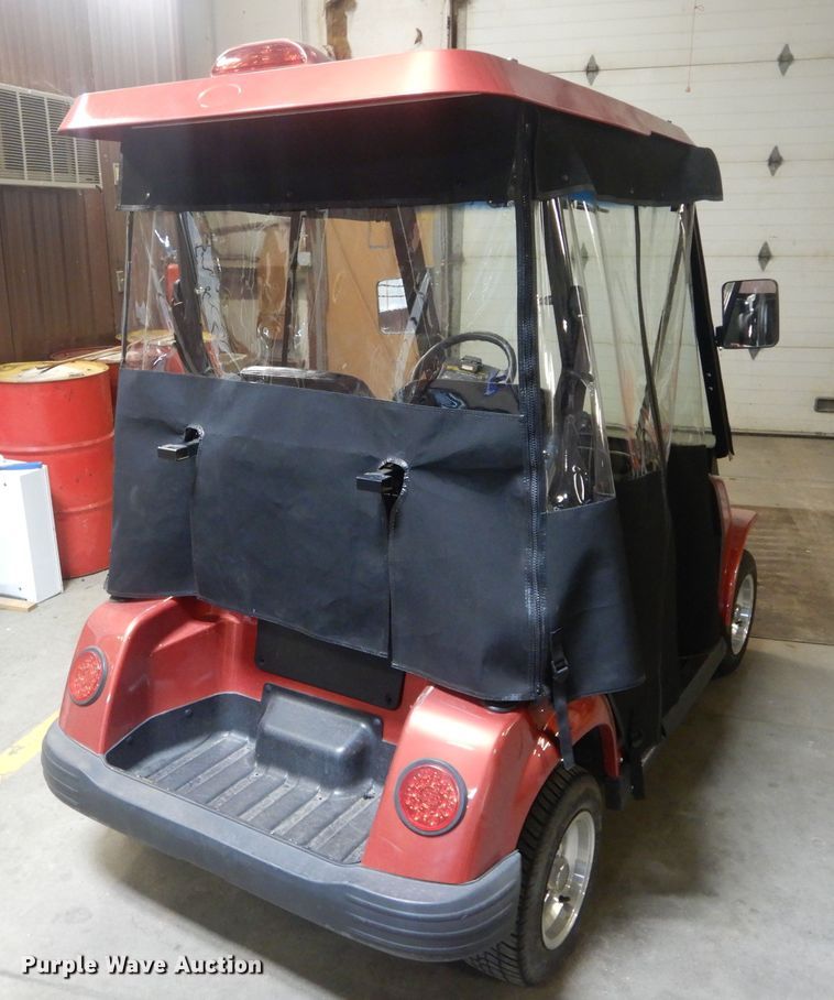 image for item GE9205 2009 Tomberlin golf cart