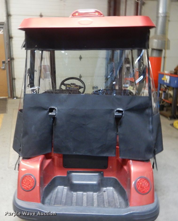 image for item GE9205 2009 Tomberlin golf cart