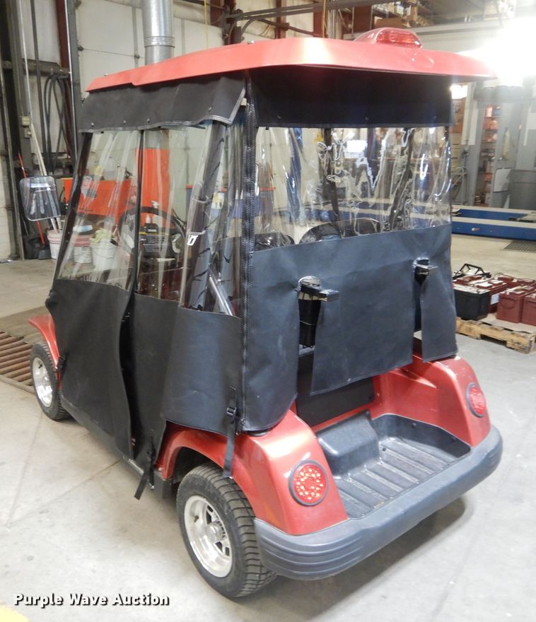 image for item GE9205 2009 Tomberlin golf cart