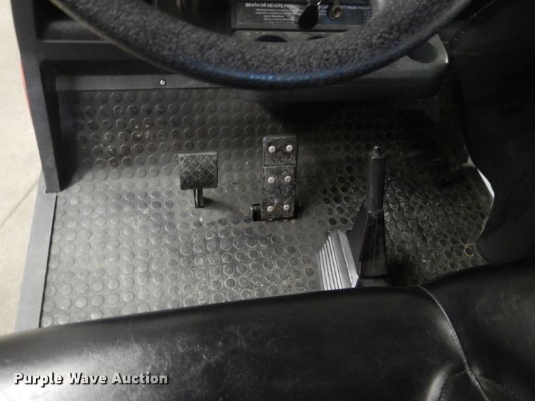 image for item GE9205 2009 Tomberlin golf cart