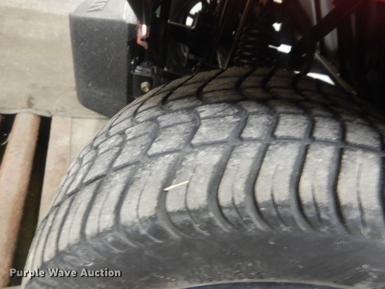 image for item GE9205 2009 Tomberlin golf cart