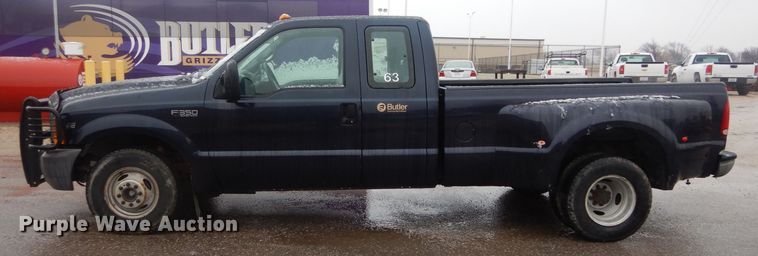 image for item GE9208 2000 Ford F350 Super Duty SuperCab pickup truck