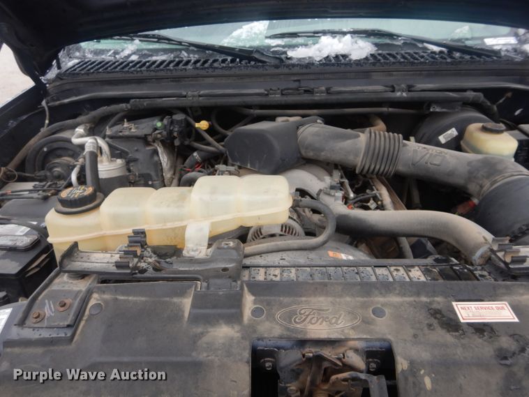 image for item GE9208 2000 Ford F350 Super Duty SuperCab pickup truck