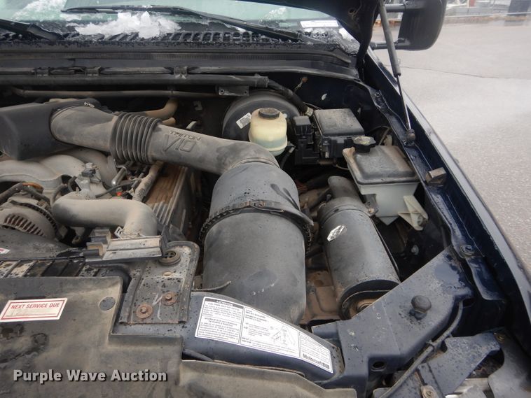 image for item GE9208 2000 Ford F350 Super Duty SuperCab pickup truck