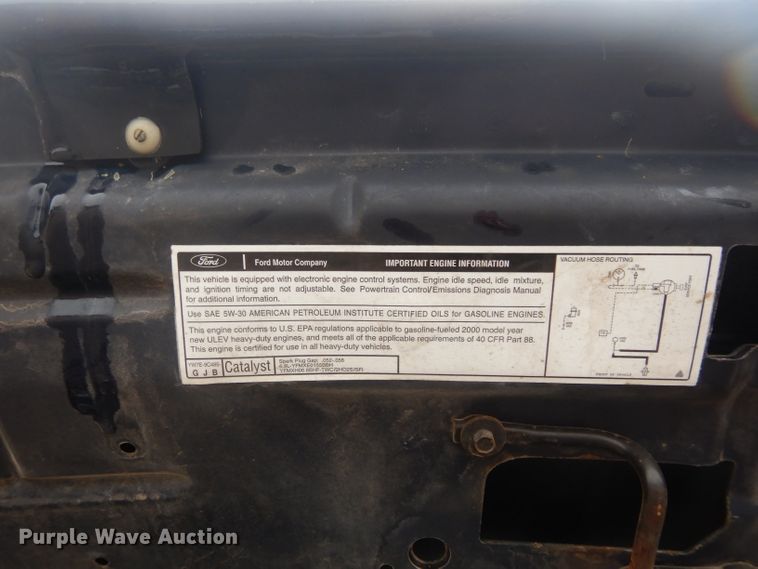 image for item GE9208 2000 Ford F350 Super Duty SuperCab pickup truck