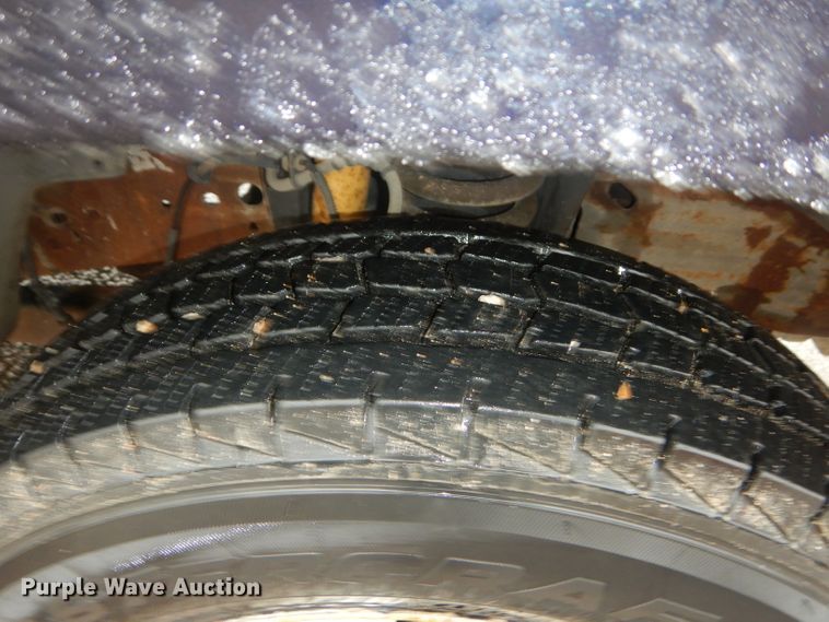 image for item GE9208 2000 Ford F350 Super Duty SuperCab pickup truck