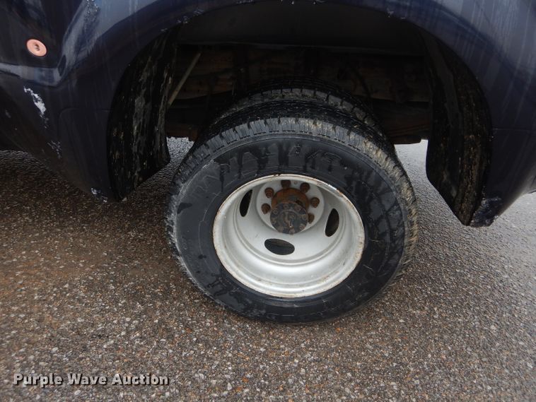 image for item GE9208 2000 Ford F350 Super Duty SuperCab pickup truck