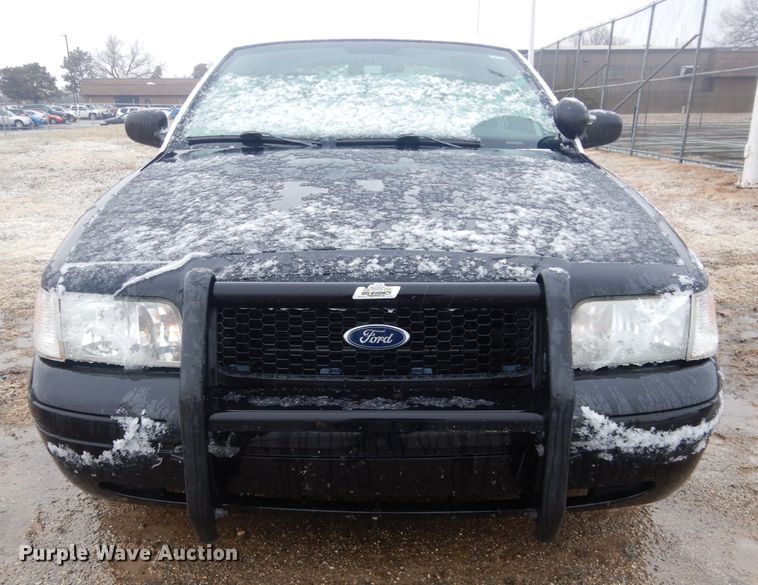 image for item GE9209 2010 Ford Crown Victoria Police Interceptor