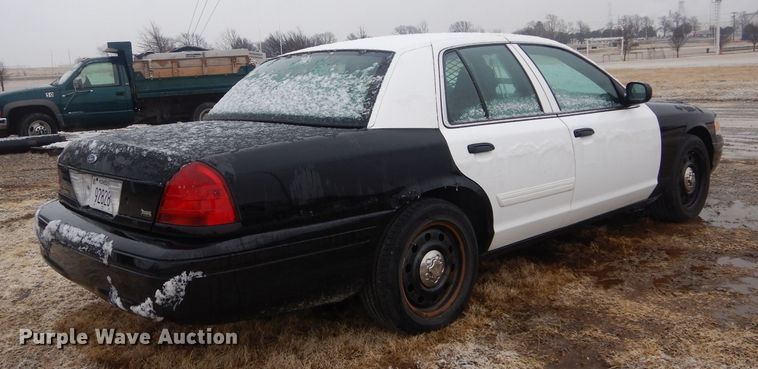 image for item GE9209 2010 Ford Crown Victoria Police Interceptor