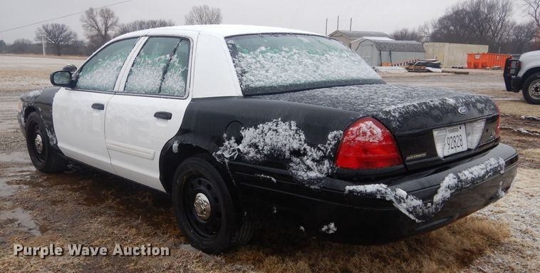 image for item GE9209 2010 Ford Crown Victoria Police Interceptor