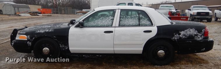 image for item GE9209 2010 Ford Crown Victoria Police Interceptor