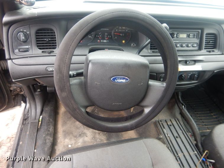 image for item GE9209 2010 Ford Crown Victoria Police Interceptor