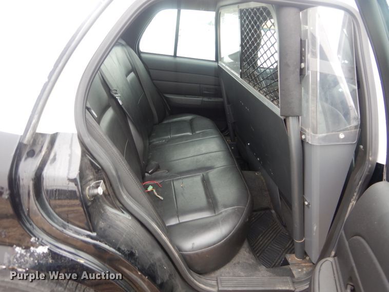 image for item GE9209 2010 Ford Crown Victoria Police Interceptor