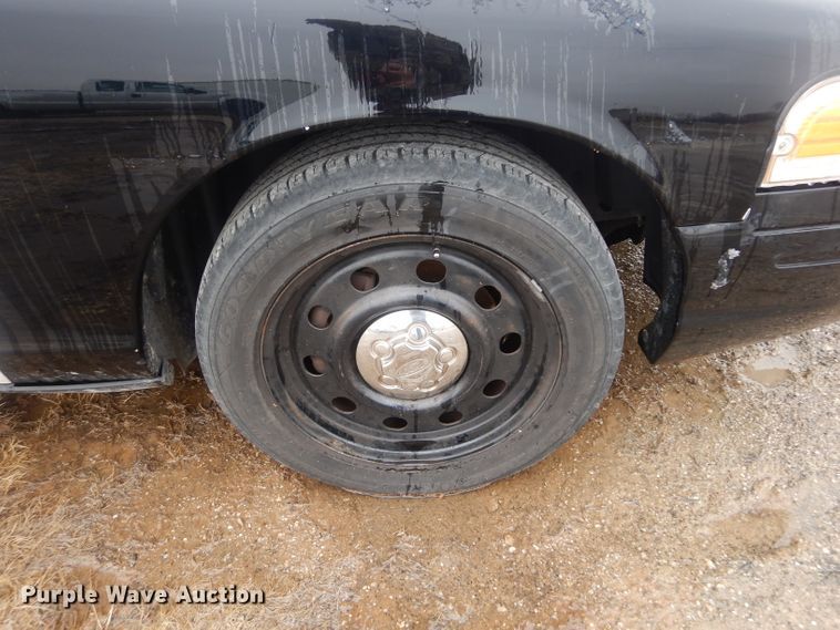 image for item GE9209 2010 Ford Crown Victoria Police Interceptor