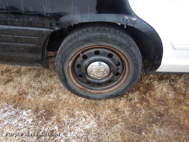 image for item GE9209 2010 Ford Crown Victoria Police Interceptor