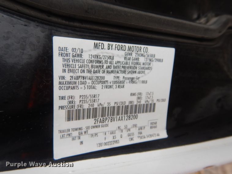 image for item GE9209 2010 Ford Crown Victoria Police Interceptor