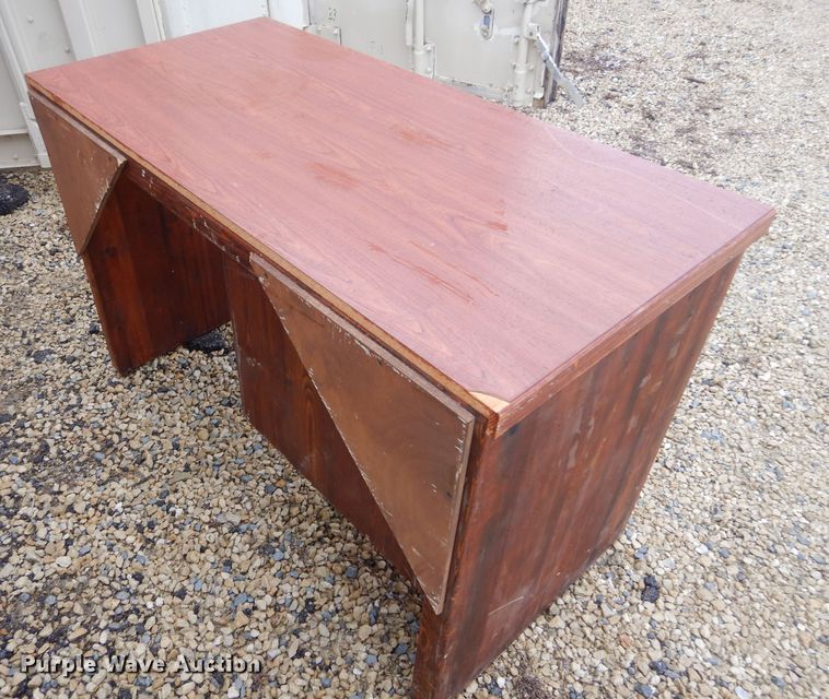 image for item GE9210 Approximately 54 desks