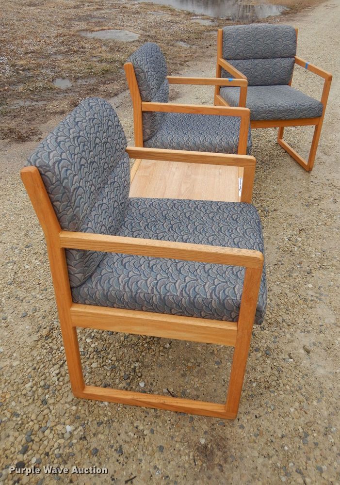 image for item GE9211 Approximately 25 chairs