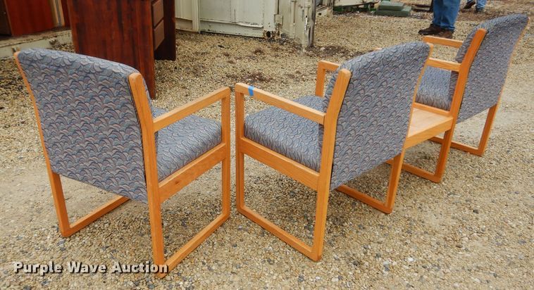 image for item GE9211 Approximately 25 chairs