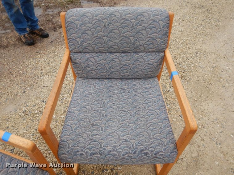 image for item GE9211 Approximately 25 chairs