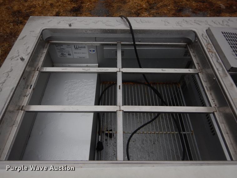 image for item GE9215 (2) food preparation stations