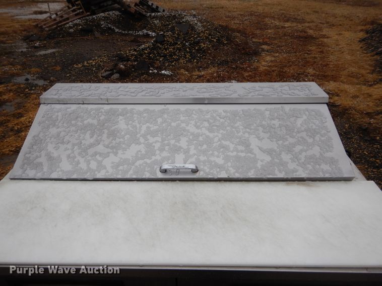 image for item GE9215 (2) food preparation stations