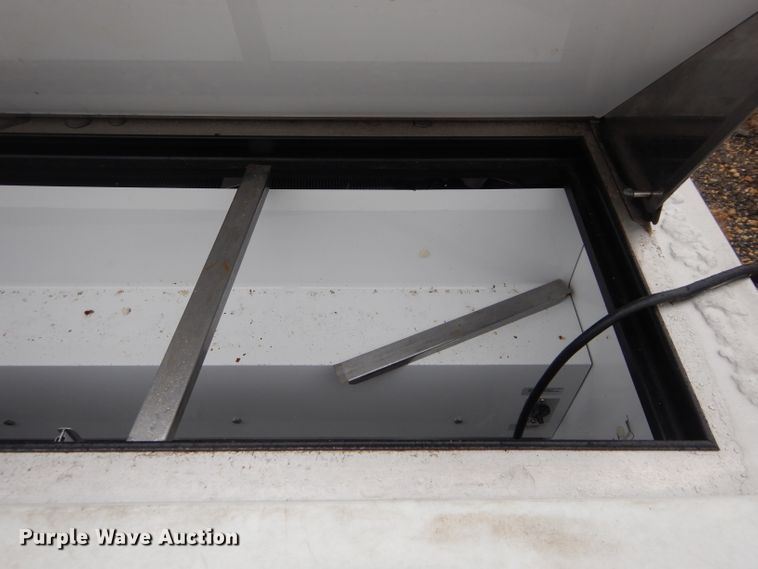 image for item GE9215 (2) food preparation stations