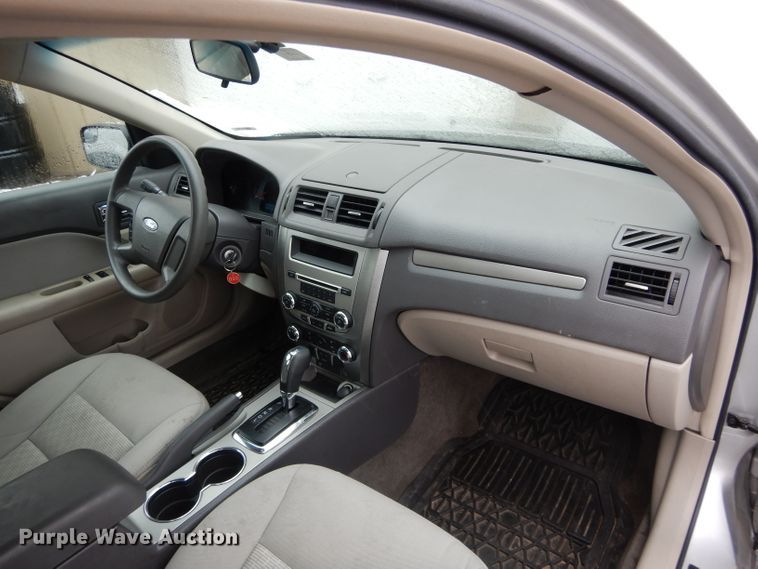 image for item GE9218 2012 Ford Fusion