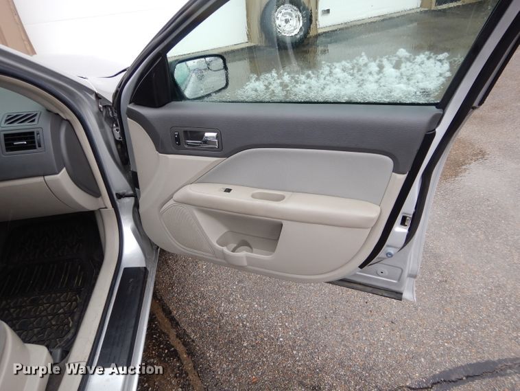 image for item GE9218 2012 Ford Fusion