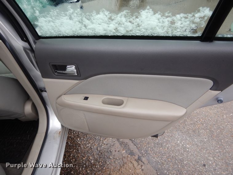 image for item GE9218 2012 Ford Fusion