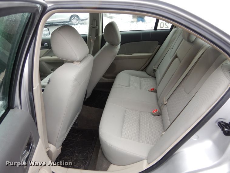 image for item GE9218 2012 Ford Fusion