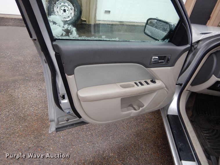 image for item GE9219 2012 Ford Fusion