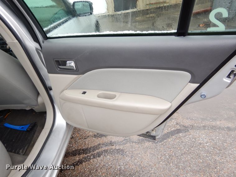 image for item GE9219 2012 Ford Fusion