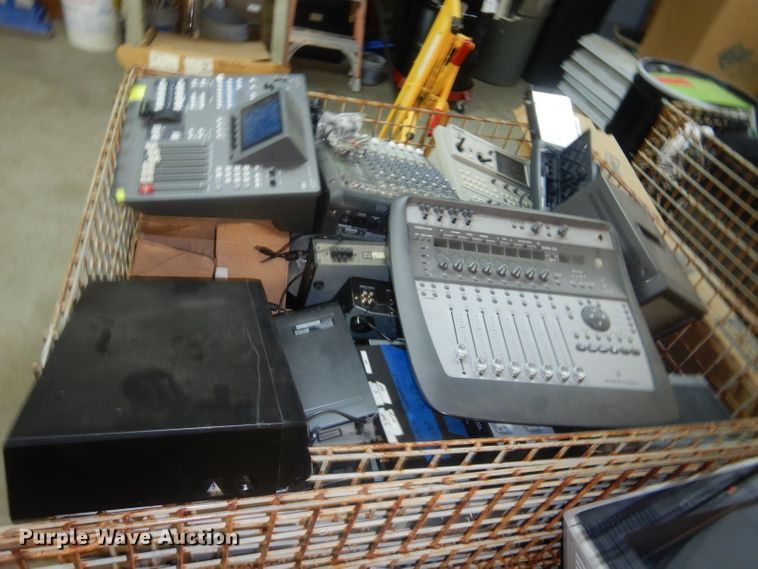 image for item GE9221 Audio visual equipment