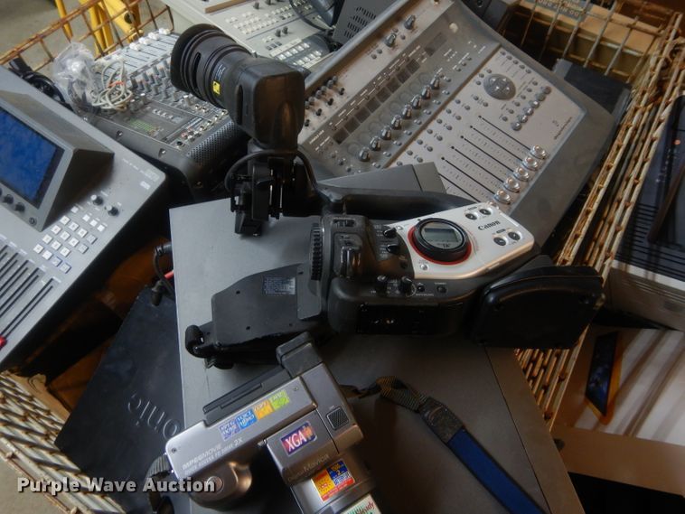 image for item GE9221 Audio visual equipment